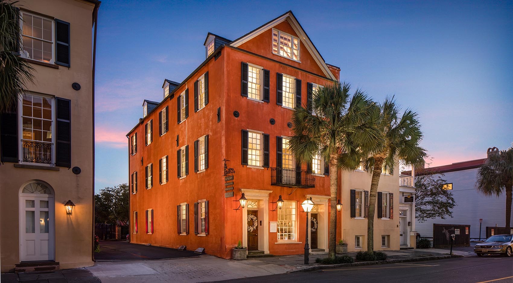 95 Broad Street Charleston SC--Luxury Simplified Office 